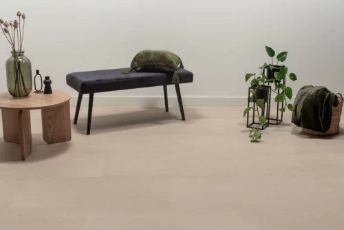 Floer-Tegel-Click-PVC-Betonlook-Beige-sfeer-front.webp